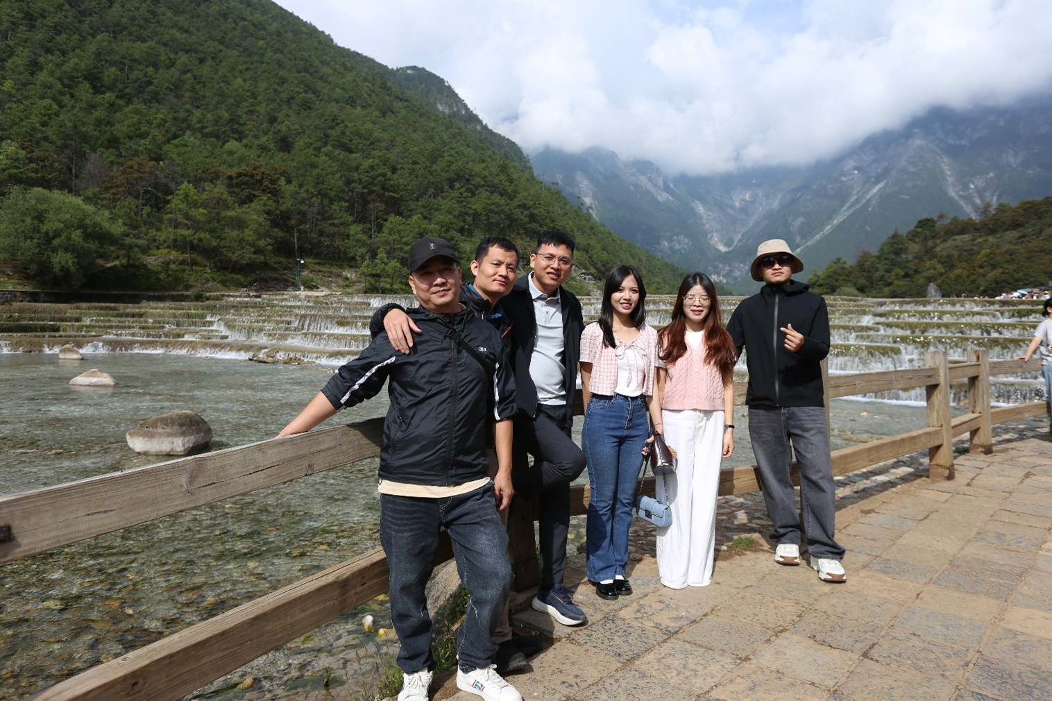 MHI Group tổ chức chuyến Du lịch Côn Minh – Vân Nam – Trung Quốc